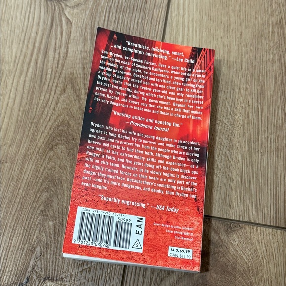 Runner by Patrick Lee book - Picture 2 of 2